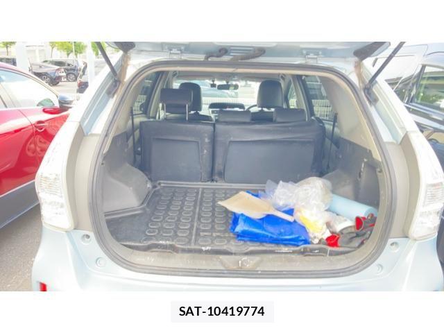 Toyota PRIUS ALPHA 2013-12 8666775-18
