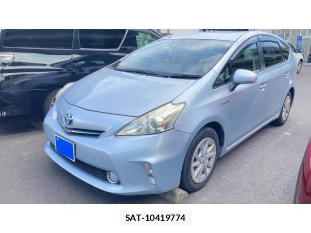 Toyota PRIUS ALPHA 2013-12 8666775-1