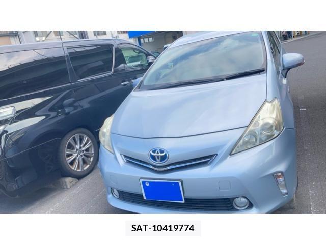 Toyota PRIUS ALPHA 2013-12 8666775-2