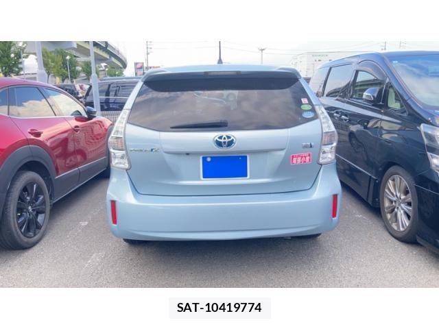 Toyota PRIUS ALPHA 2013-12 8666775-4