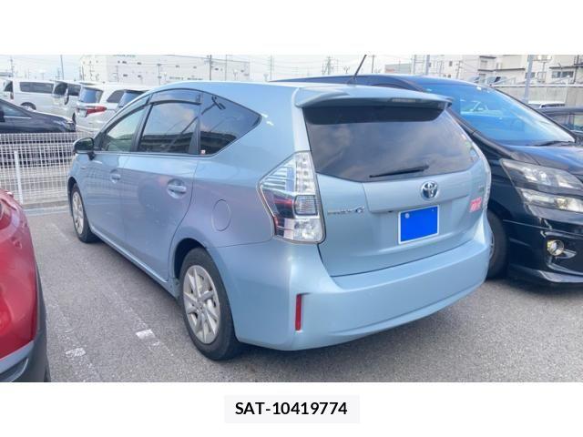Toyota PRIUS ALPHA 2013-12 8666775-5