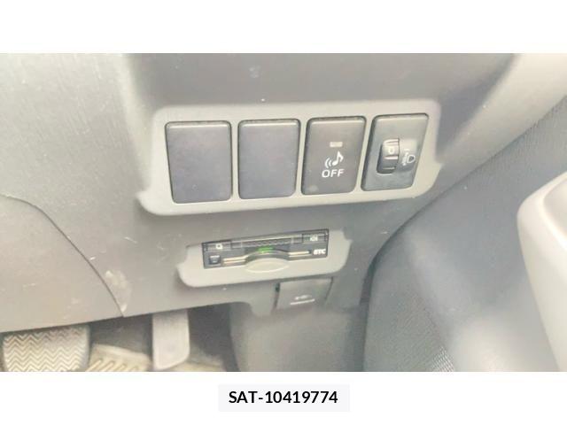 Toyota PRIUS ALPHA 2013-12 8666775-7