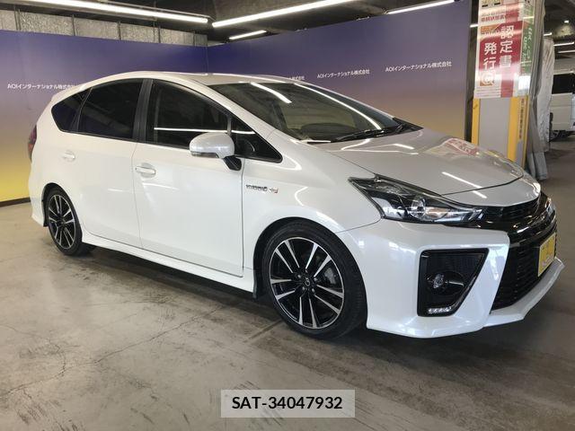 Toyota PRIUS ALPHA 2015-12 8661117-1