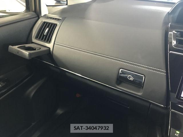 Toyota PRIUS ALPHA 2015-12 8661117-20