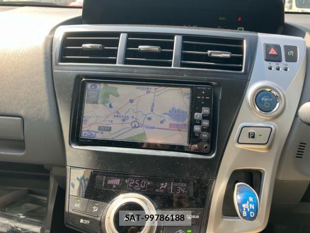 Toyota PRIUS ALPHA 2011-10 8686366-21
