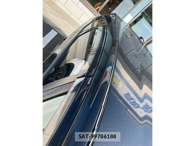Toyota PRIUS ALPHA 2011-10 8686366-25