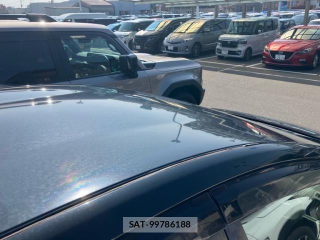 Toyota PRIUS ALPHA 2011-10 8686366-2