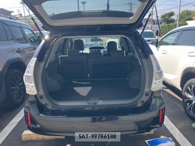 Toyota PRIUS ALPHA 2011-10 8686366-6