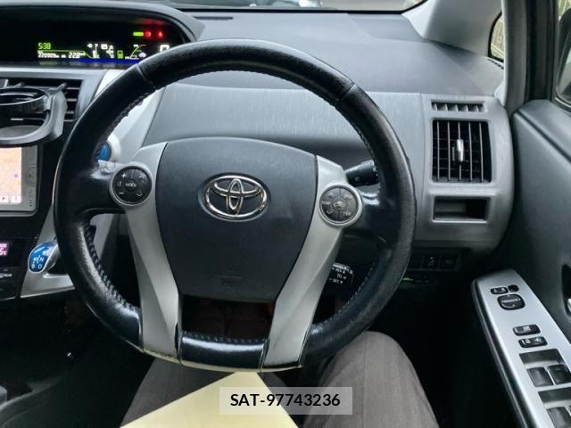 Toyota PRIUS ALPHA 2012-07 8686367-10