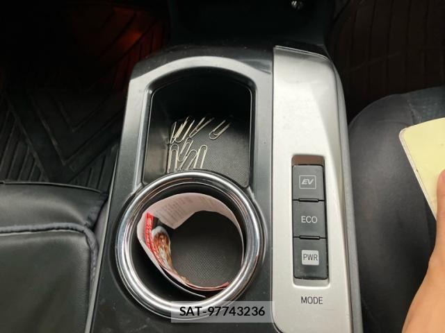 Toyota PRIUS ALPHA 2012-07 8686367-15