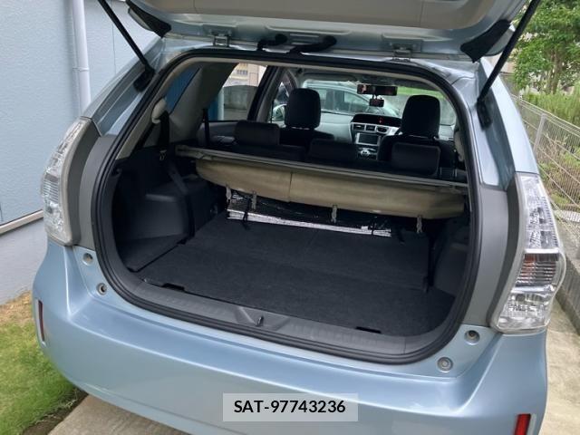 Toyota PRIUS ALPHA 2012-07 8686367-18