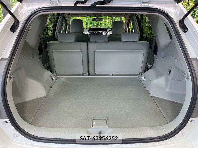 Toyota PRIUS ALPHA 2012-06 8686365-9