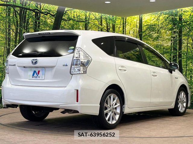 Toyota PRIUS ALPHA 2012-06 8686365-16