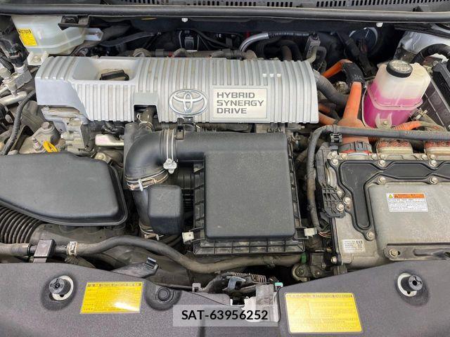 Toyota PRIUS ALPHA 2012-06 8686365-17