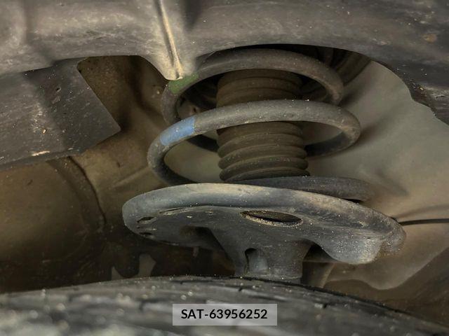 Toyota PRIUS ALPHA 2012-06 8686365-19