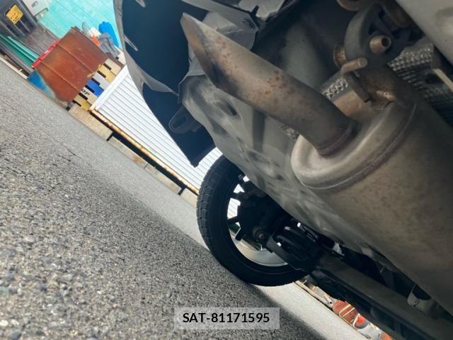 Toyota PRIUS ALPHA 2011-11 8745397-9