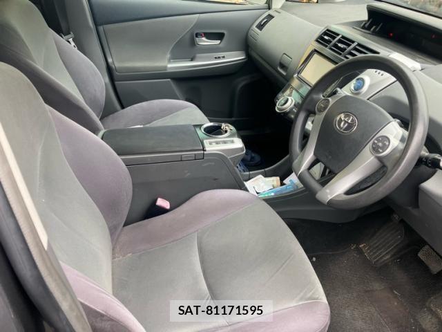Toyota PRIUS ALPHA 2011-11 8745397-13