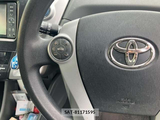Toyota PRIUS ALPHA 2011-11 8745397-16