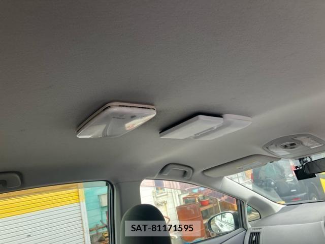 Toyota PRIUS ALPHA 2011-11 8745397-20
