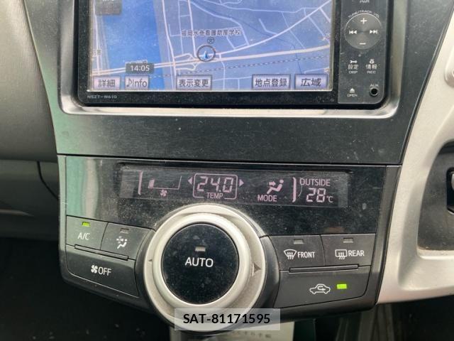 Toyota PRIUS ALPHA 2011-11 8745397-25