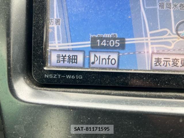 Toyota PRIUS ALPHA 2011-11 8745397-26