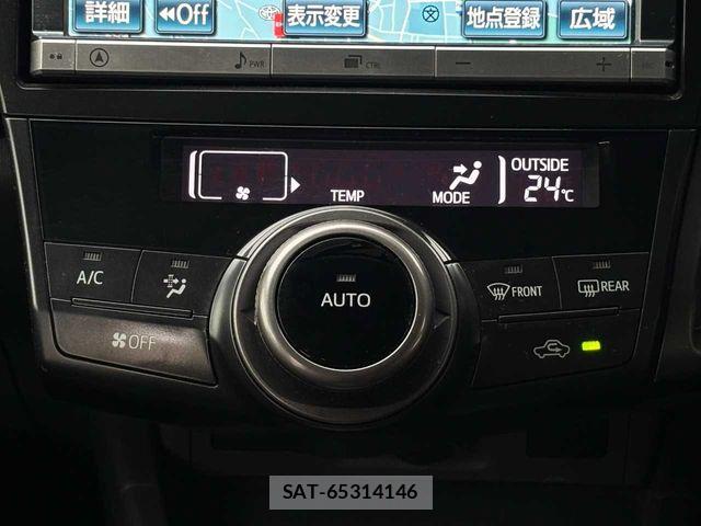 Toyota PRIUS ALPHA 2014-03 8745383-10