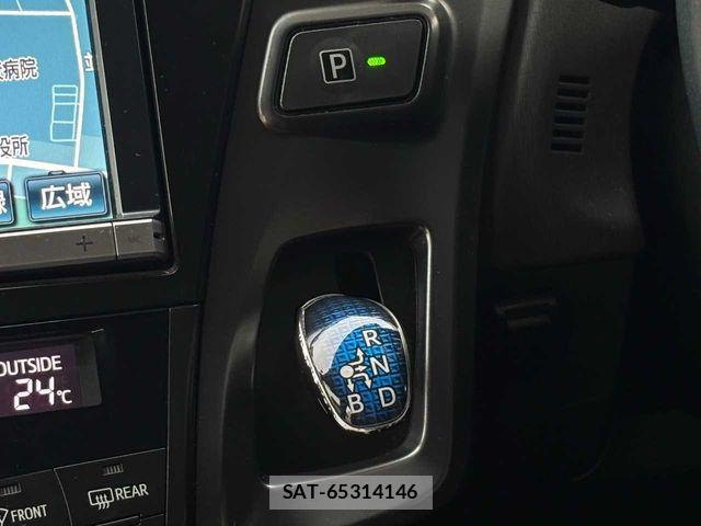 Toyota PRIUS ALPHA 2014-03 8745383-11