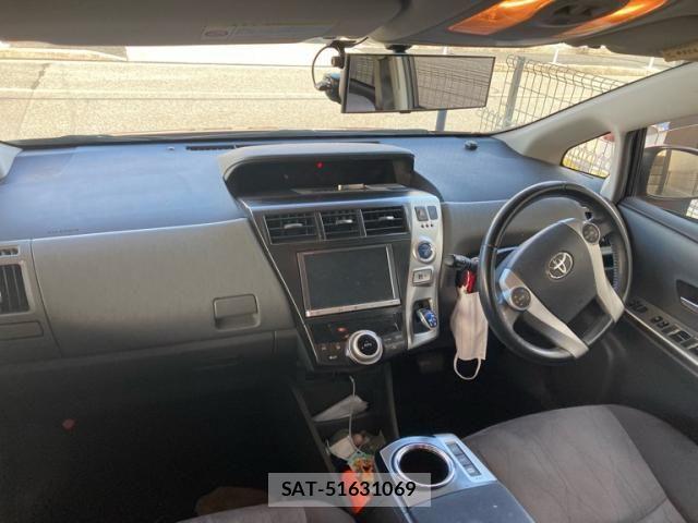 Toyota PRIUS ALPHA 2013-02 8745396-12