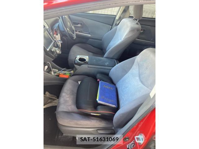 Toyota PRIUS ALPHA 2013-02 8745396-15