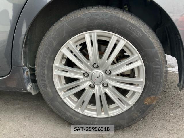 Toyota PRIUS ALPHA 2011-12 8745402-5