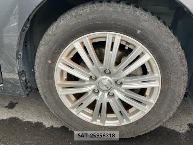 Toyota PRIUS ALPHA 2011-12 8745402-7