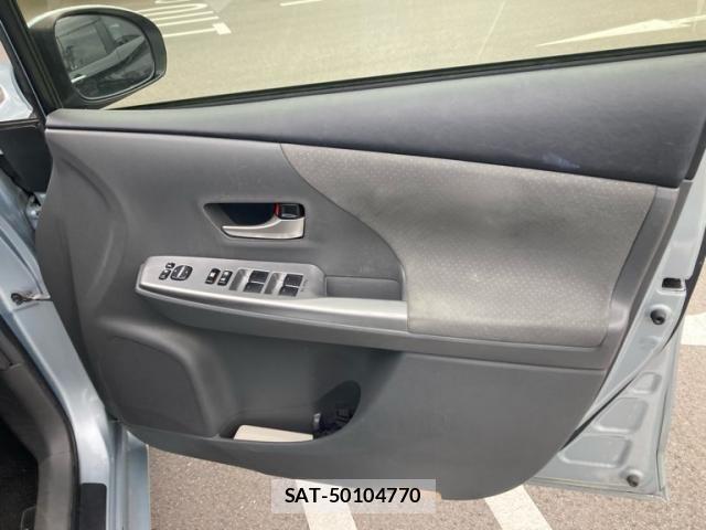 Toyota PRIUS ALPHA 2012-09 8745395-11
