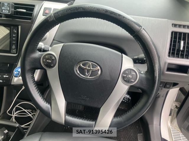 Toyota PRIUS ALPHA 2012-02 8745386-16