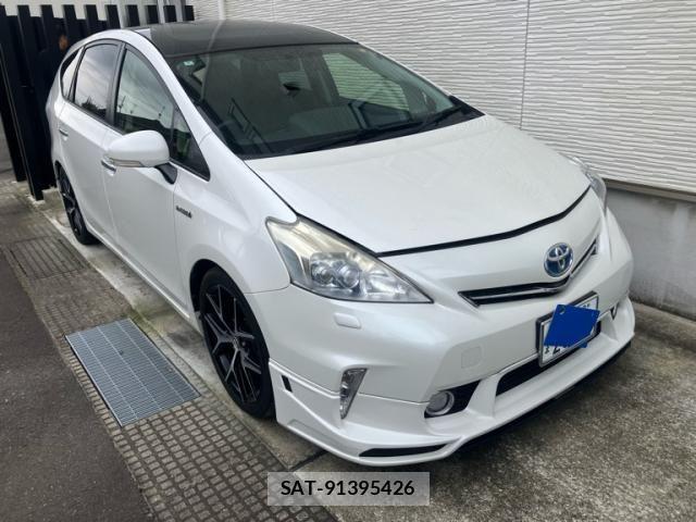 Toyota PRIUS ALPHA 2012-02 8745386-1