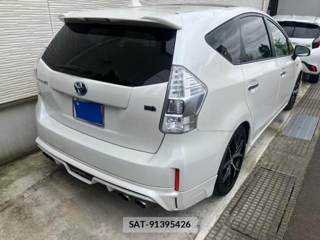 Toyota PRIUS ALPHA 2012-02 8745386-7