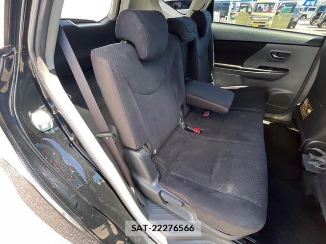 Toyota PRIUS ALPHA 2014-09 8745380-9