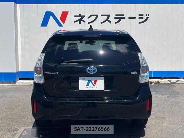 Toyota PRIUS ALPHA 2014-09 8745380-15