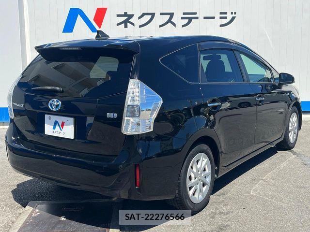 Toyota PRIUS ALPHA 2014-09 8745380-17