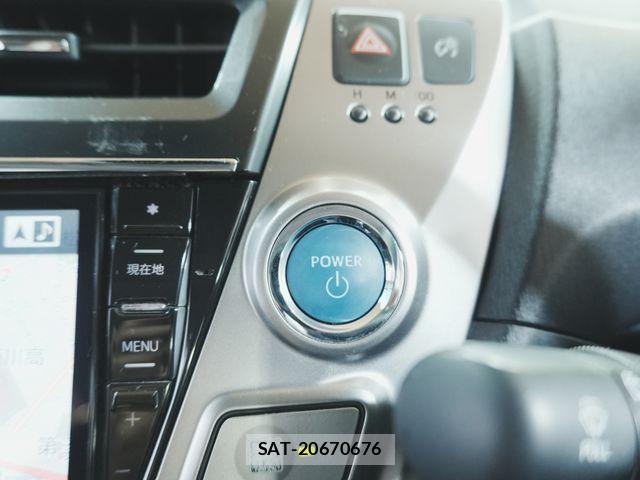 Toyota PRIUS ALPHA 2018-03 8745371-11