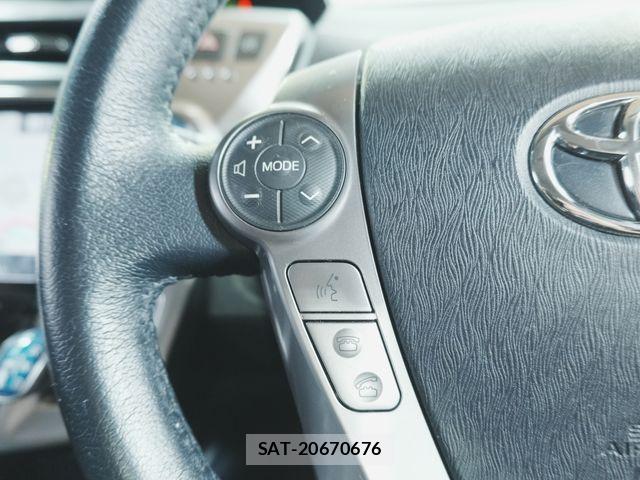 Toyota PRIUS ALPHA 2018-03 8745371-12