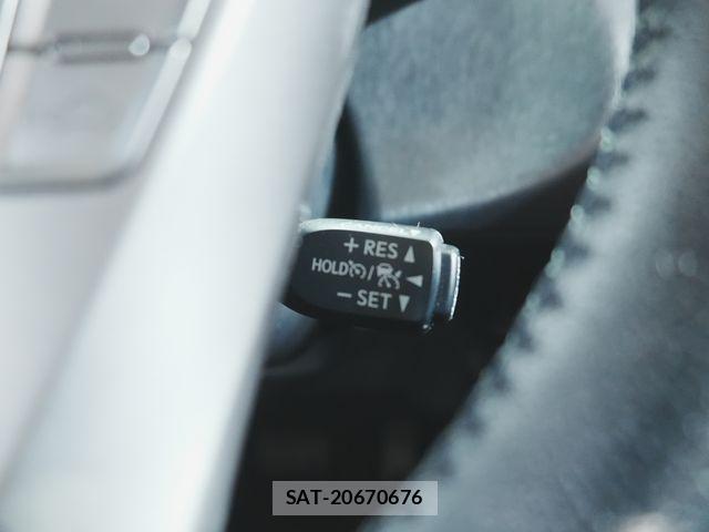Toyota PRIUS ALPHA 2018-03 8745371-14