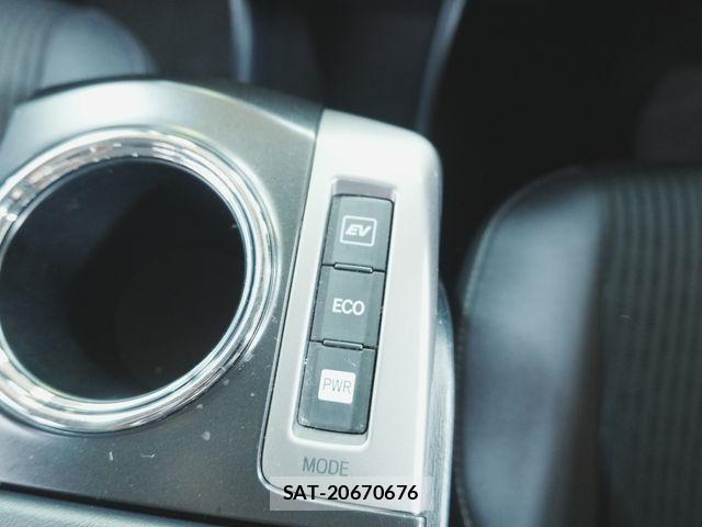 Toyota PRIUS ALPHA 2018-03 8745371-19