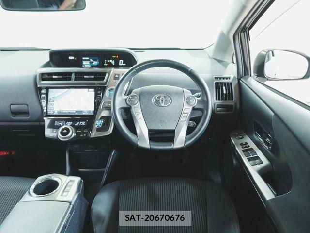 Toyota PRIUS ALPHA 2018-03 8745371-6