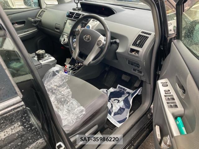 Toyota PRIUS ALPHA 2013-10 8745387-10