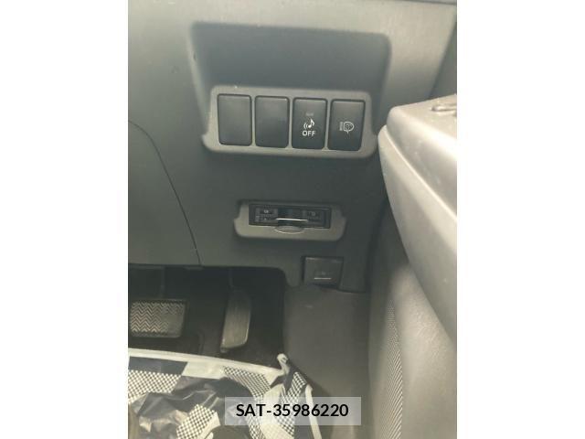 Toyota PRIUS ALPHA 2013-10 8745387-13