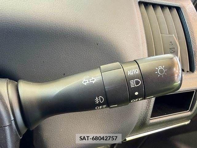 Toyota PRIUS ALPHA 2015-07 8745372-9