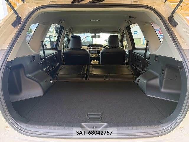 Toyota PRIUS ALPHA 2015-07 8745372-12