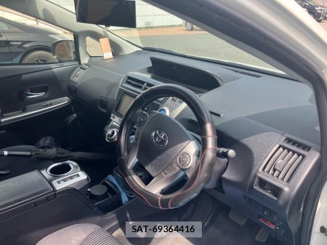 Toyota PRIUS ALPHA 2015-05 8745379-9