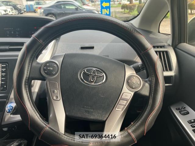 Toyota PRIUS ALPHA 2015-05 8745379-15