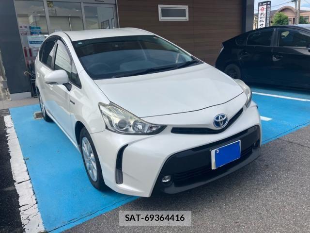 Toyota PRIUS ALPHA 2015-05 8745379-1